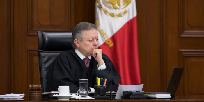 Dan golpe en la Corte