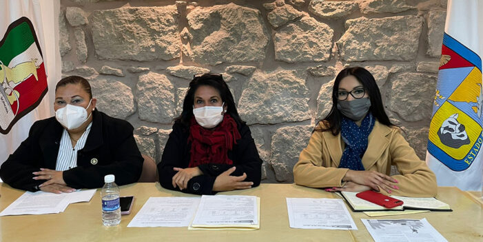 Becarios de universidad en Nogales, cinco años en letargo económico