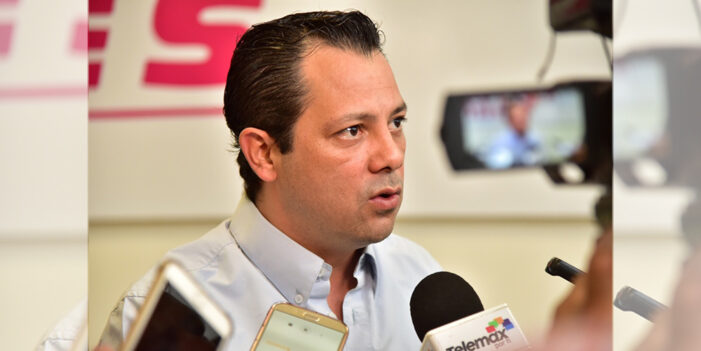 Ernesto de Lucas pide a Durazo que se ponga a trabajar