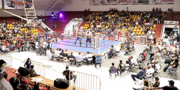 Pelea de Box dejaría 100 mil pesos para reparación de gimnasio