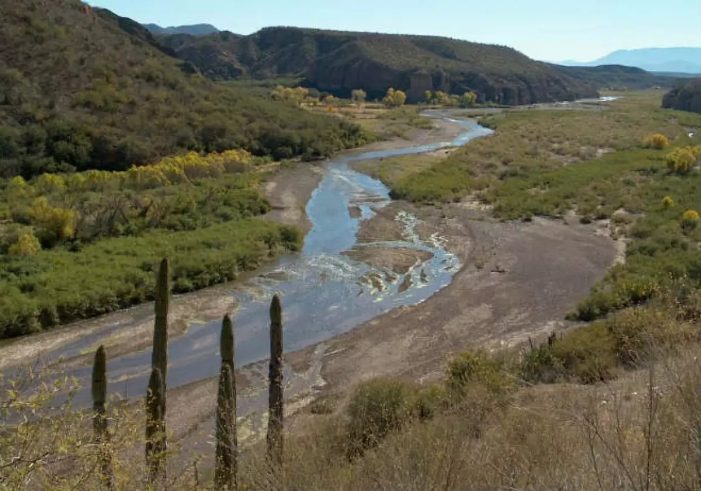 Grupo México defiende remediación en Río Sonora
