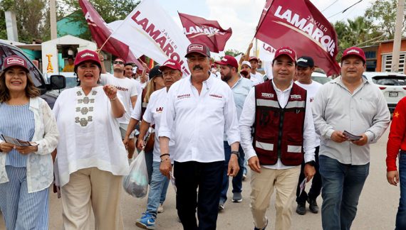 Comerciantes y vecinos dialogan de frente con Javier Lamarque